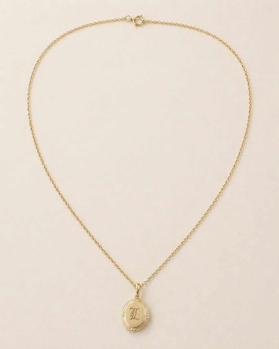 The Heirloom Pendant - gemstone detail