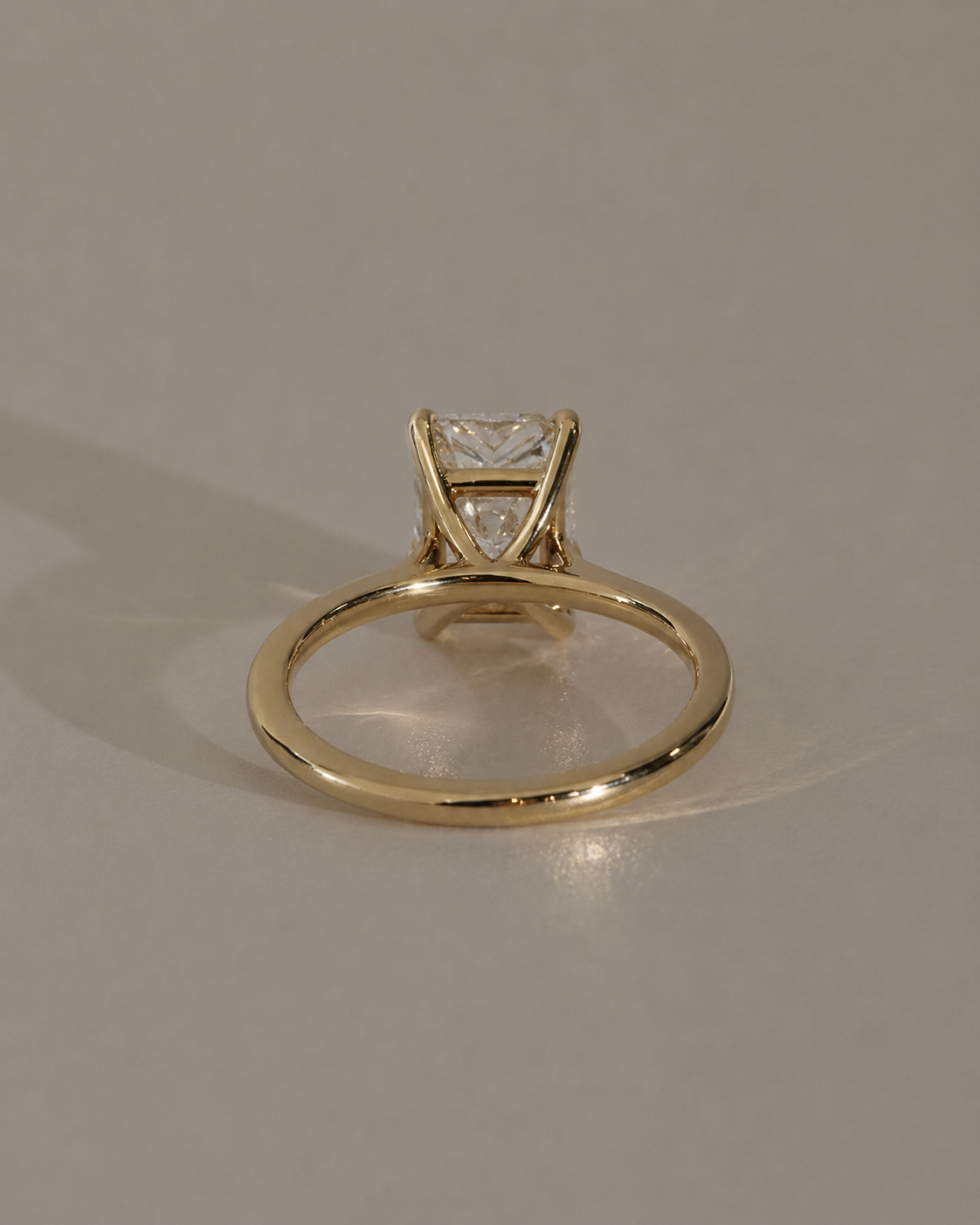Gold gallery rail
